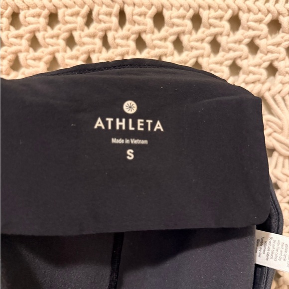 RARE Athleta Bettona Skirted Legging Black Pilayo Full Length Yoga Pants Rare S - Picture 3 of 3